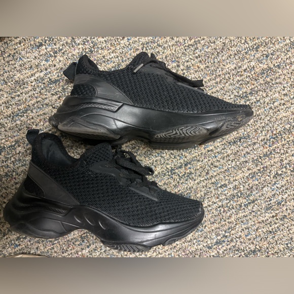 Call It Spring Women's Chunky Sneaker - black 6.5 - Picture 2 of 5